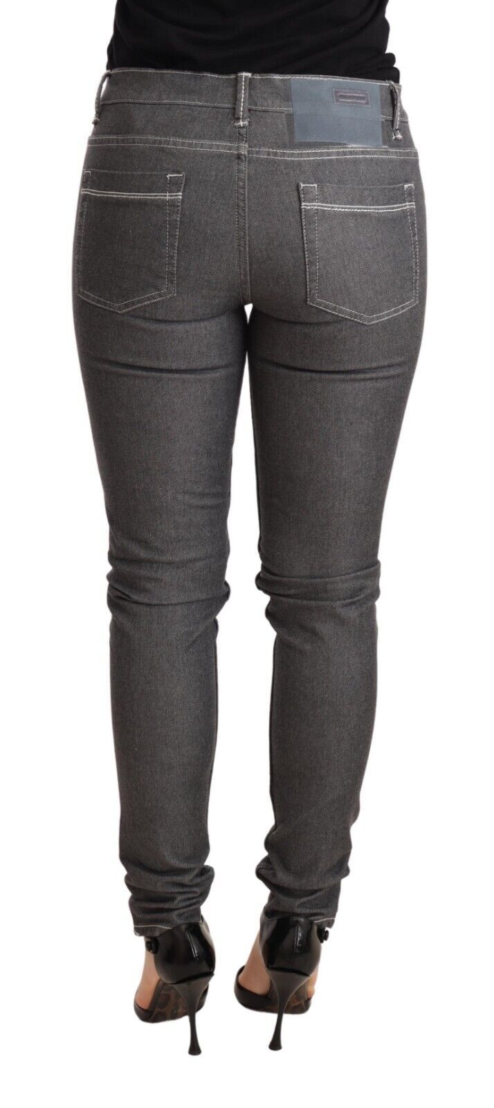 Elegantes jeans ajustados de cintura media en gris