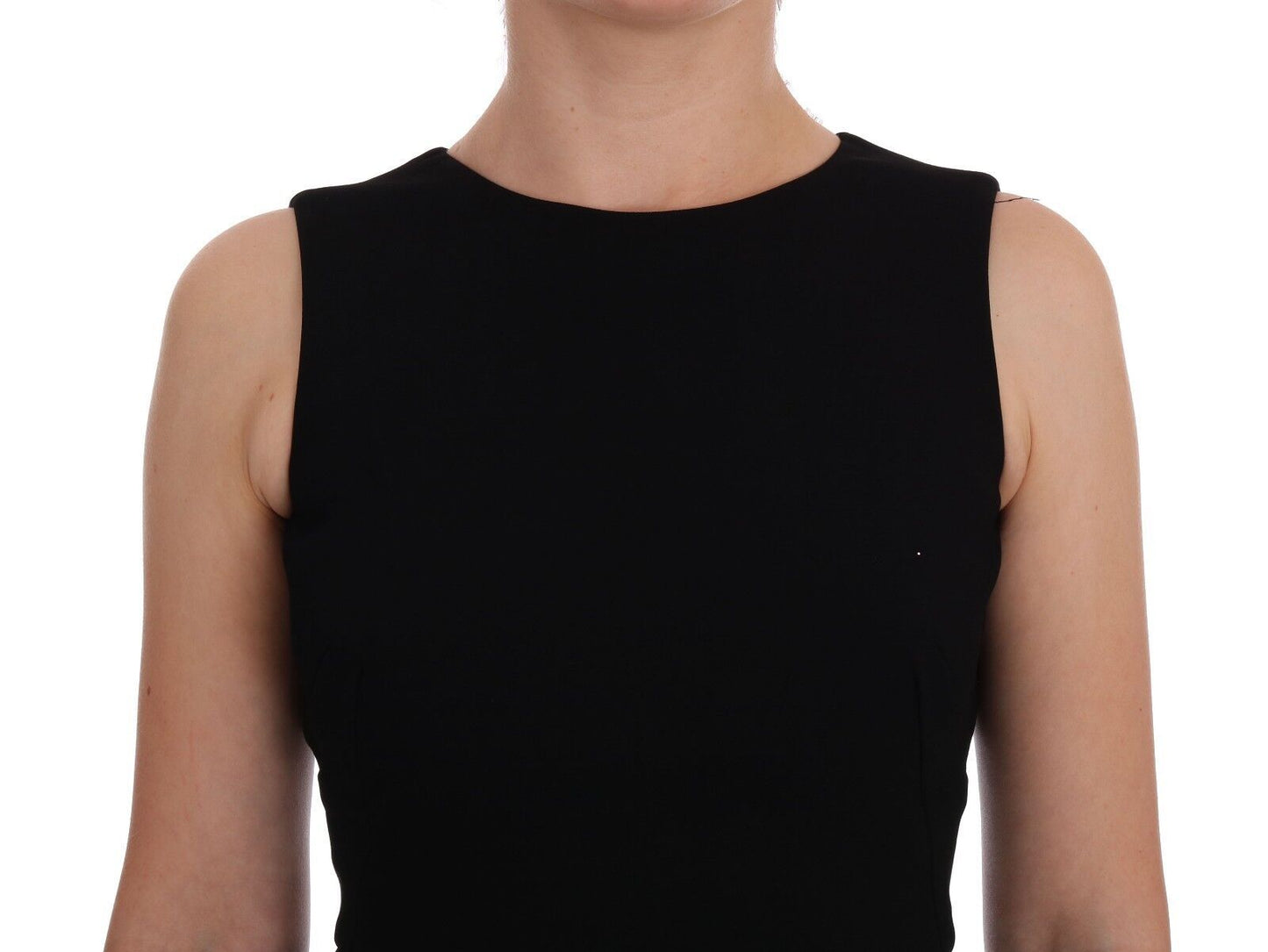Elegante vestido de cristal hasta la rodilla