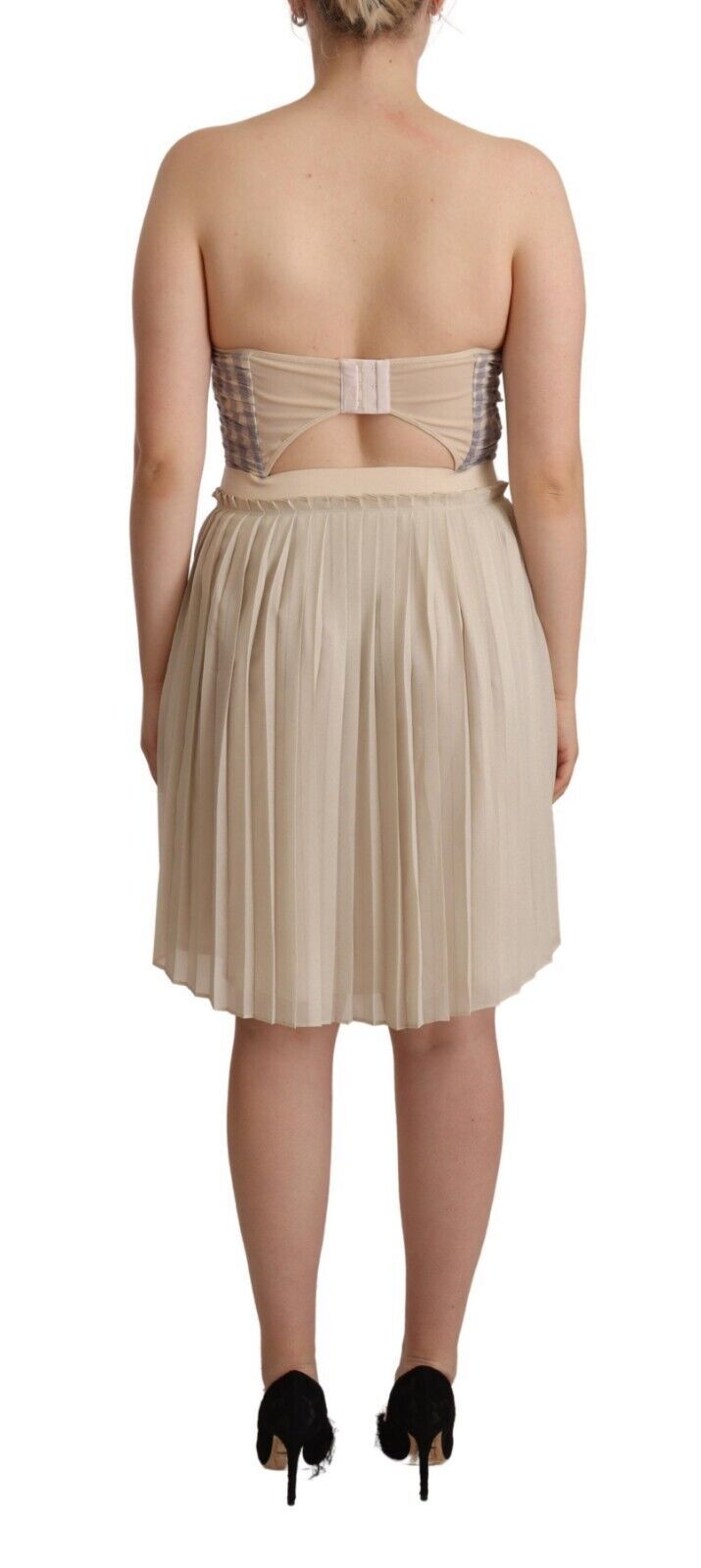Elegante vestido beige sin tirantes de corte A