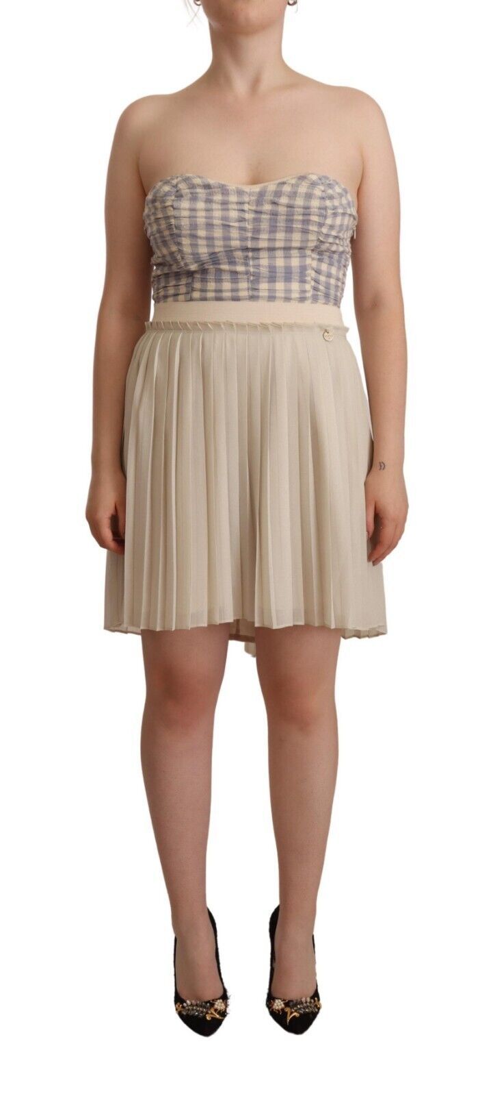 Elegante vestido beige sin tirantes de corte A
