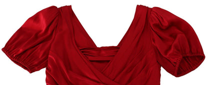 Elegante vestido de sirena de seda roja elástica