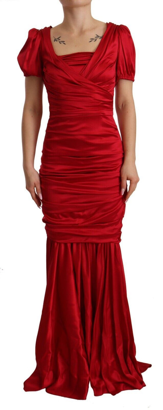 Elegante vestido de sirena de seda roja elástica