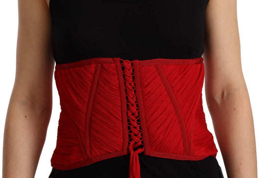 Elegante corsé de seda roja con cinturón