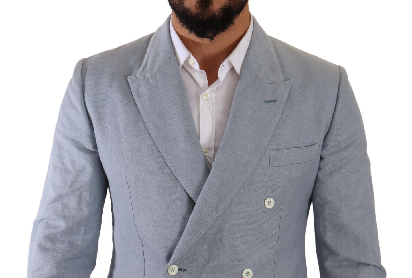 Elegante blazer cruzado azul claro de corte entallado