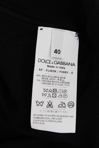 Elegante polo floral de seda negra
