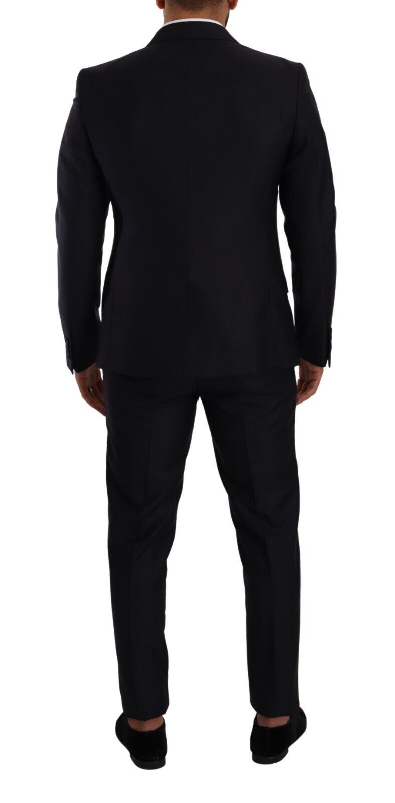 Traje elegante de lana, seda y cachemira de corte entallado para hombre