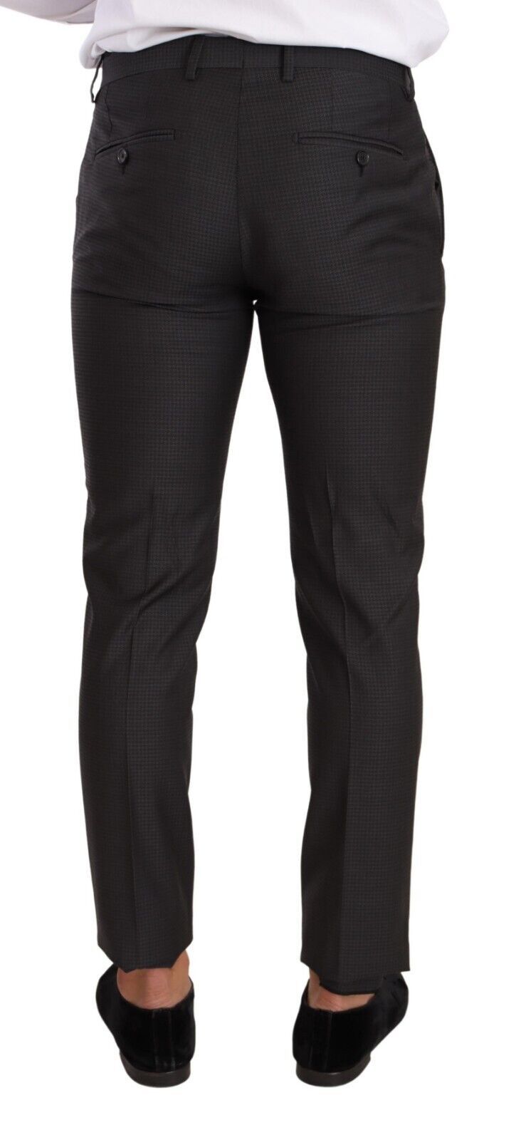 Elegante traje Martini de lana negra