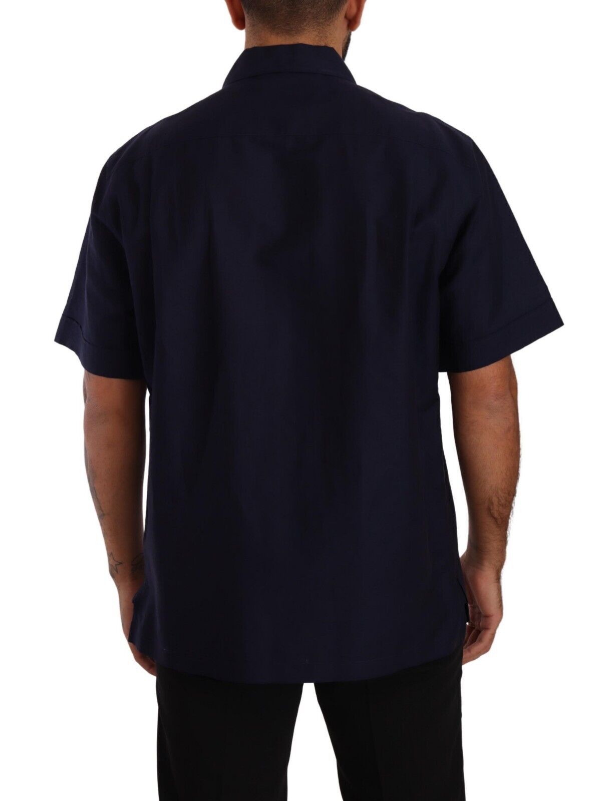 Camisa informal elegante azul marino con botones