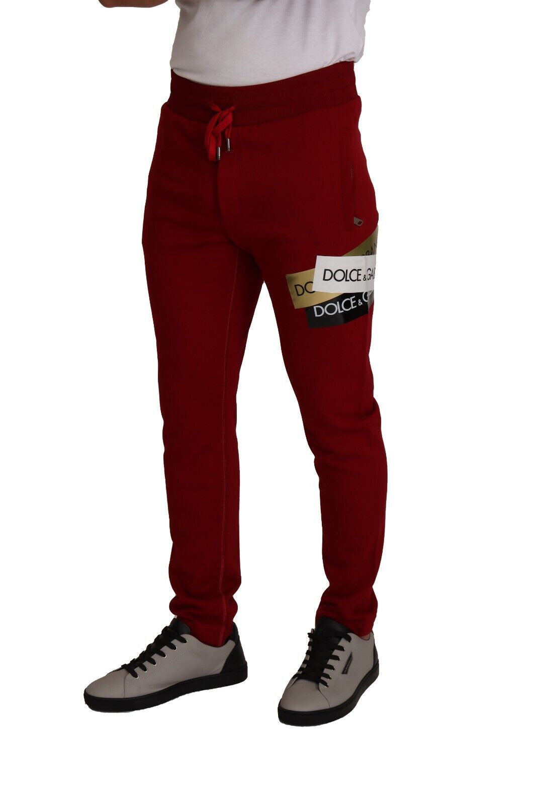 Elegante pantalón de chándal rojo con cierre de cordón