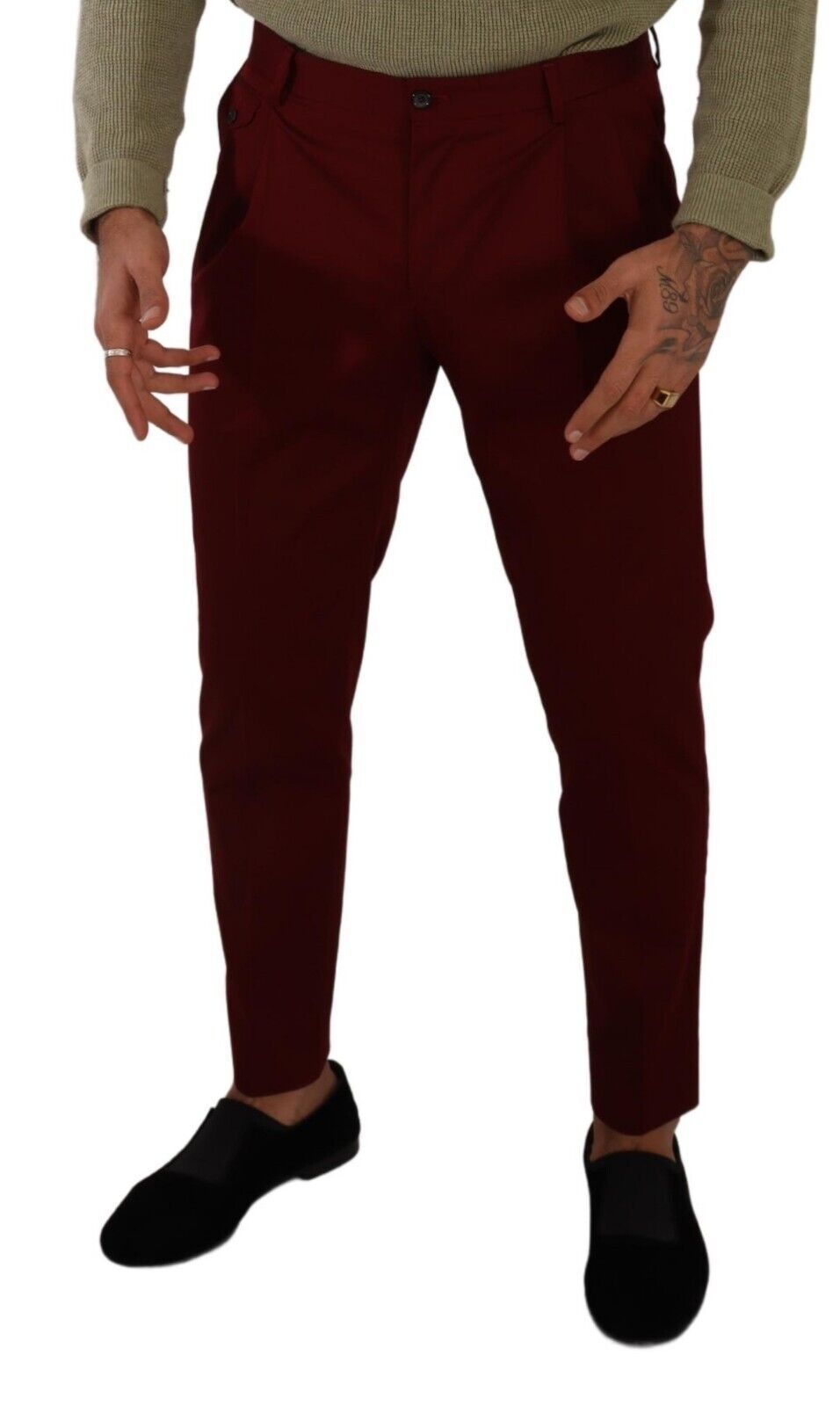 Elegantes pantalones chinos de vestir en rojo oscuro para hombre