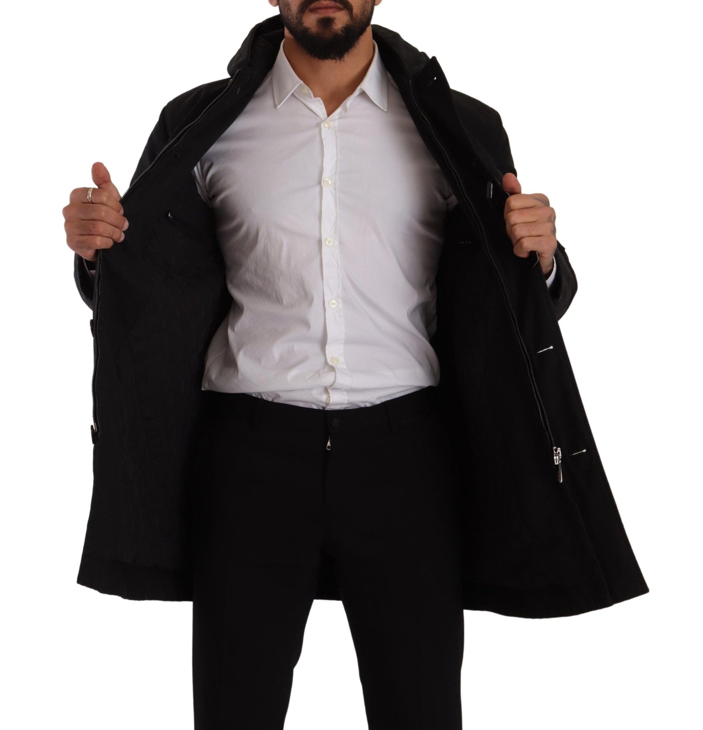 Elegante chaqueta parka negra con capucha