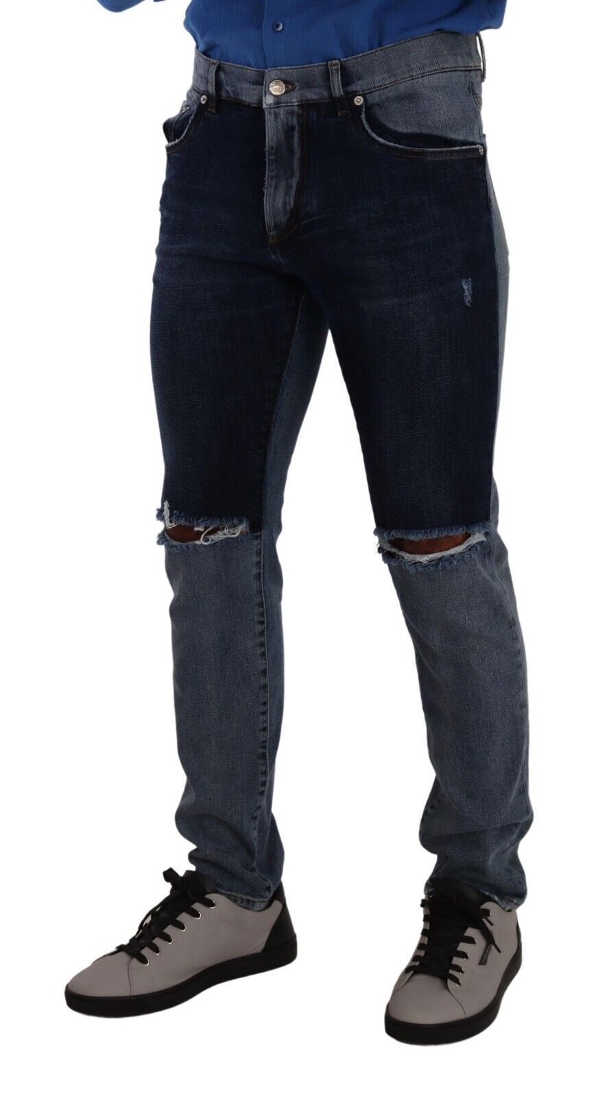 Denim desgastado de corte entallado y elegante