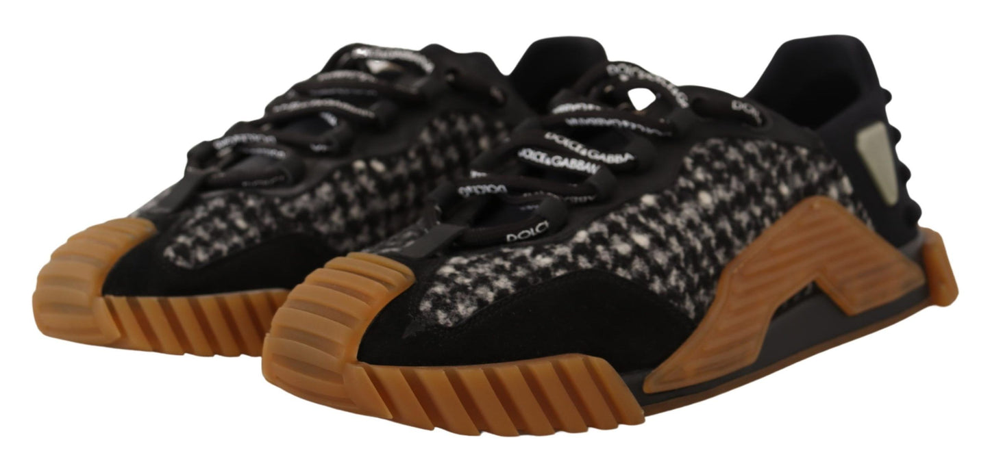 Elegante zapatilla NS1 texturizada Charisma