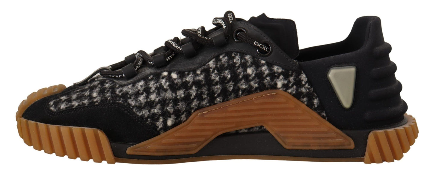 Elegante zapatilla NS1 texturizada Charisma