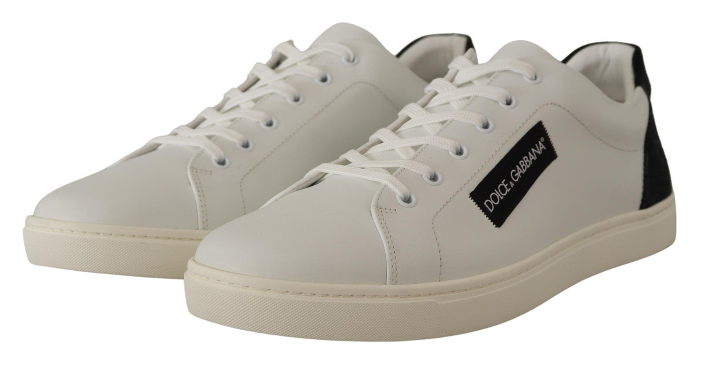 Elegantes zapatillas bajas de cuero blanco