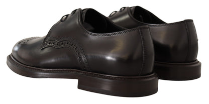 Elegantes zapatos de vestir Derby negros