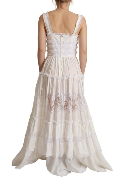Elegante vestido largo blanco de corte A con capas