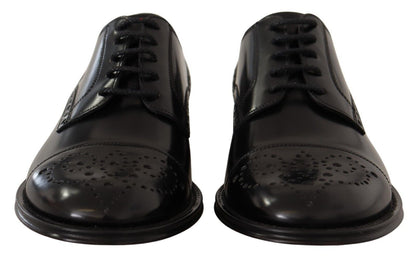 Elegantes zapatos formales Oxford con punta de ala