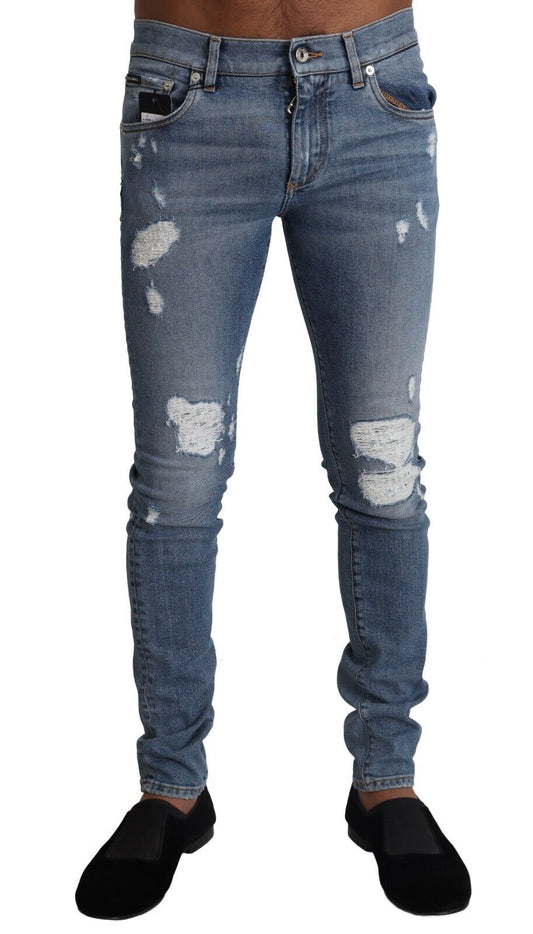 Elegantes pantalones vaqueros ajustados de color azul claro