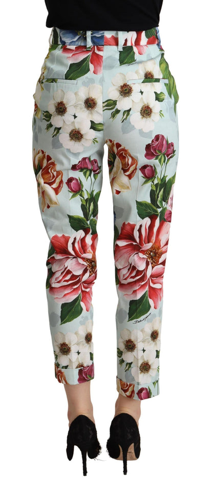 Realza tu estilo chic con pantalones cónicos florales