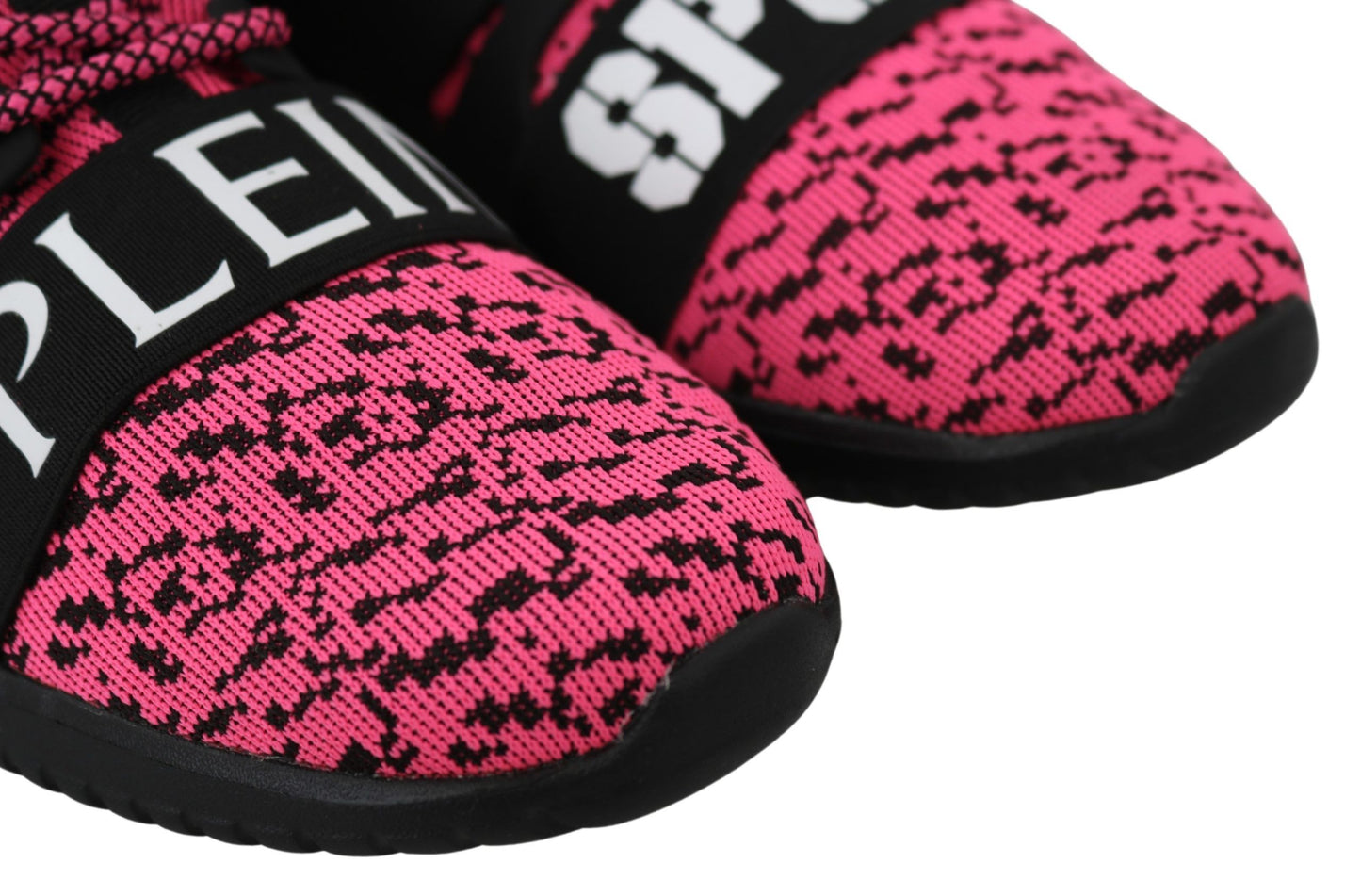 Zapatillas deportivas elegantes en color rosa ruborizado