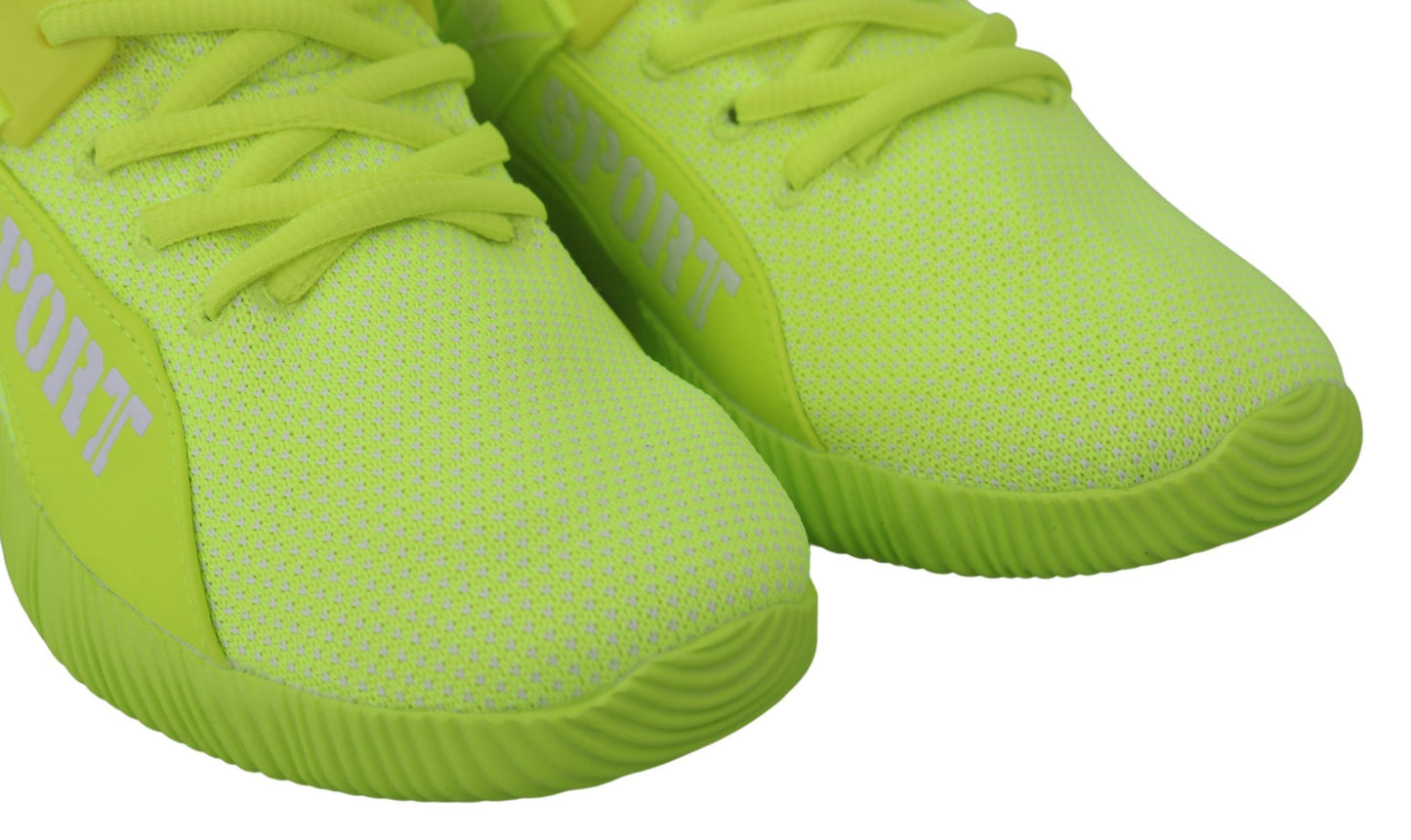 Electrifica tus pasos con las zapatillas deportivas amarillas Carter
