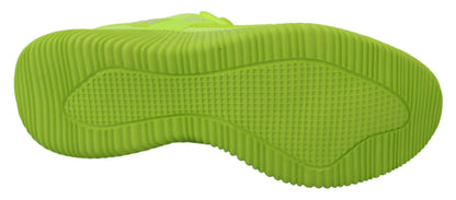 Electrifica tus pasos con las zapatillas deportivas amarillas Carter