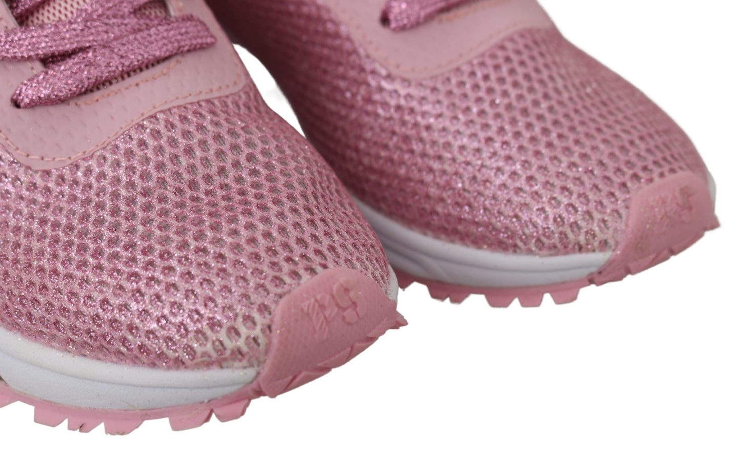 Zapatillas elegantes de alta costura en color rosa empolvado