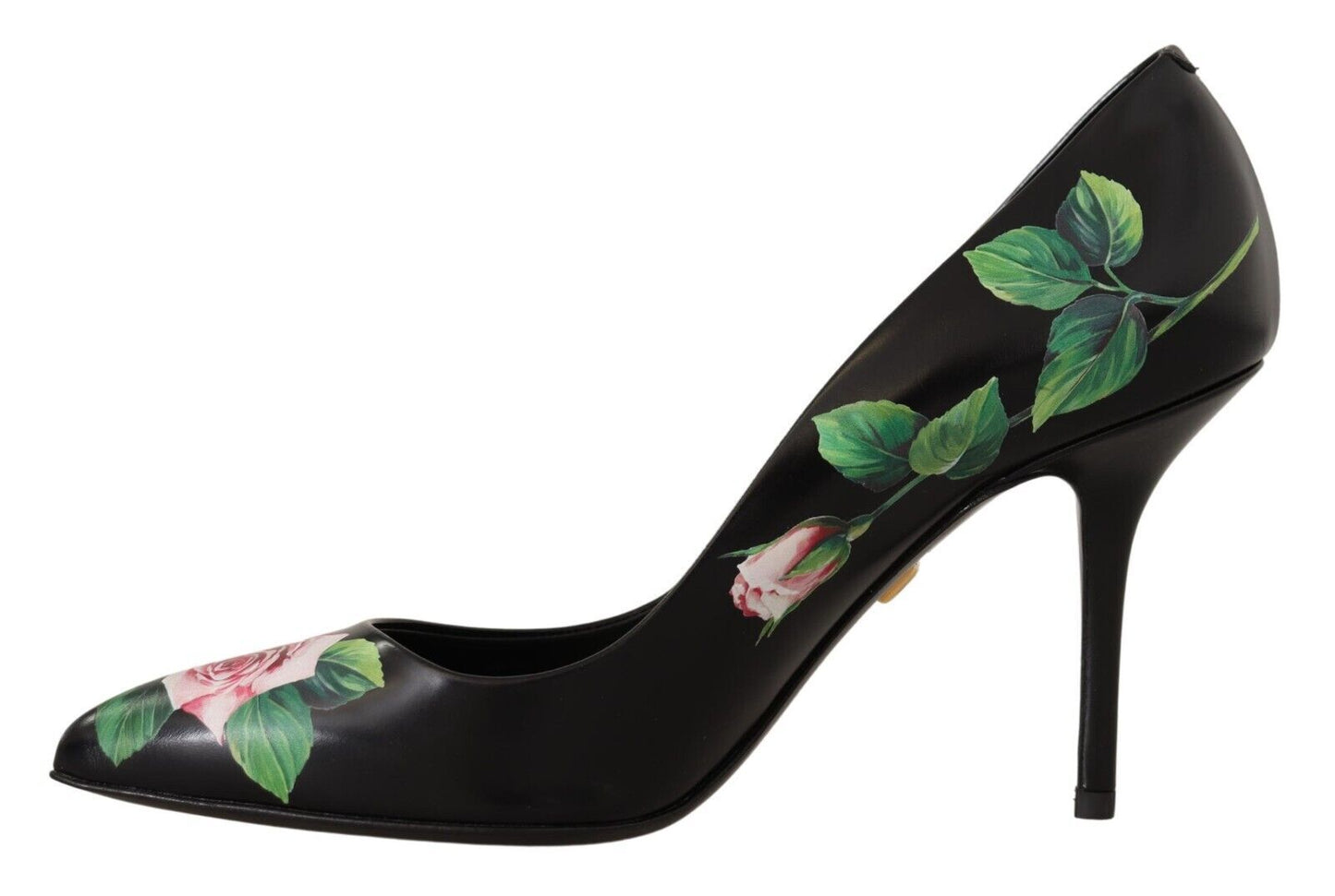 Elegantes tacones de cuero con estampado de rosas negras