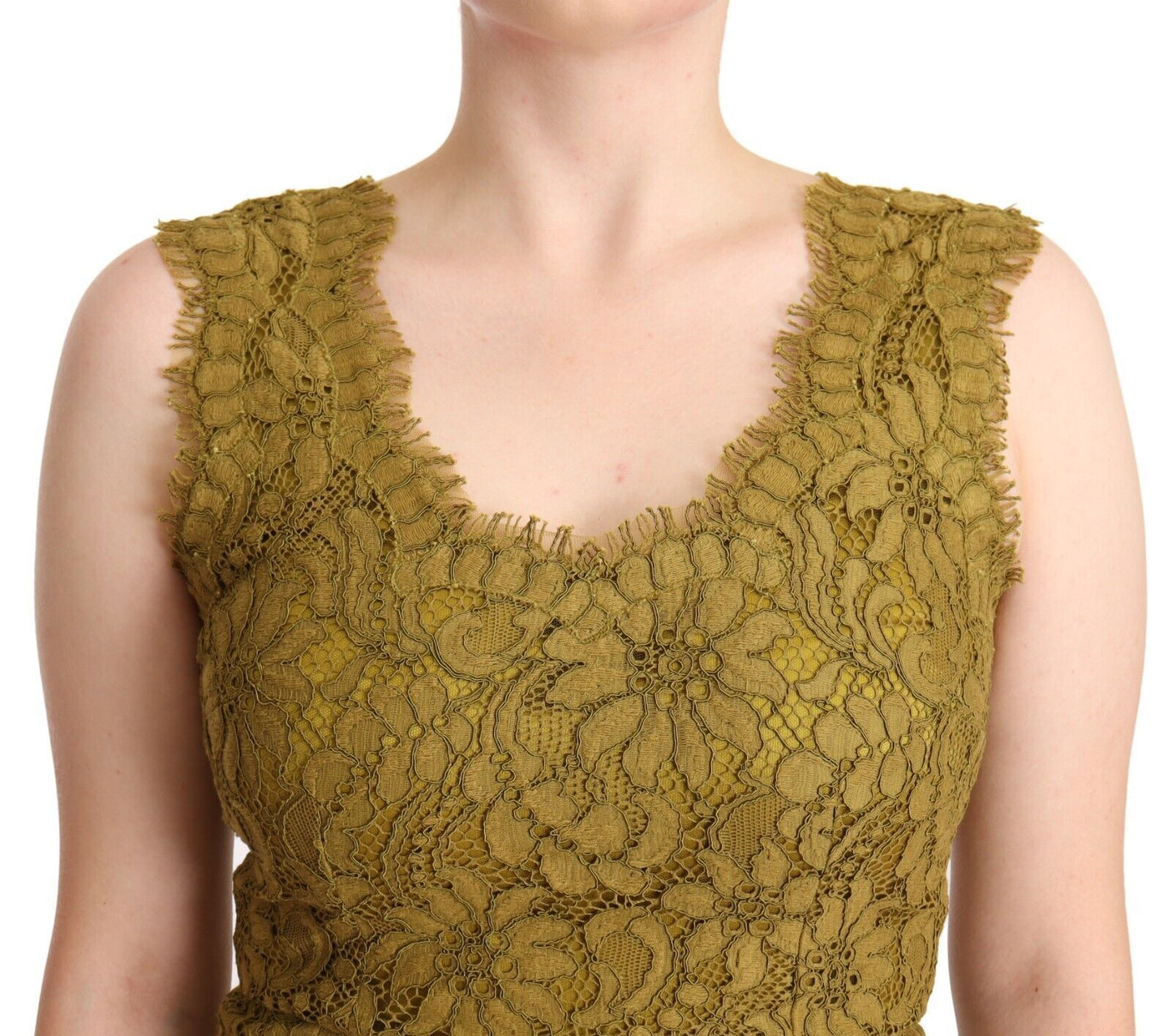 Elegante vestido de encaje largo hasta el suelo sin mangas