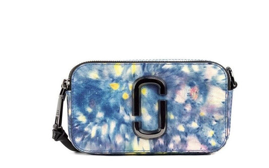 Bolso de hombro de piel con estampado azul acuarela de The Snapshot