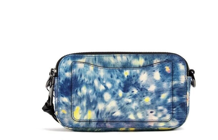Bolso de hombro de piel con estampado azul acuarela de The Snapshot