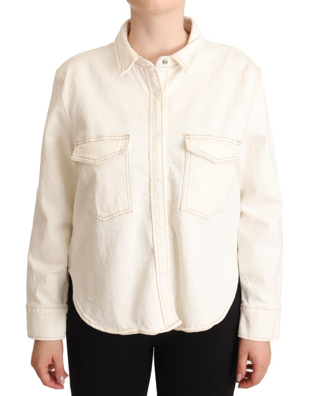 Elegante polo blanco de manga larga con cuello