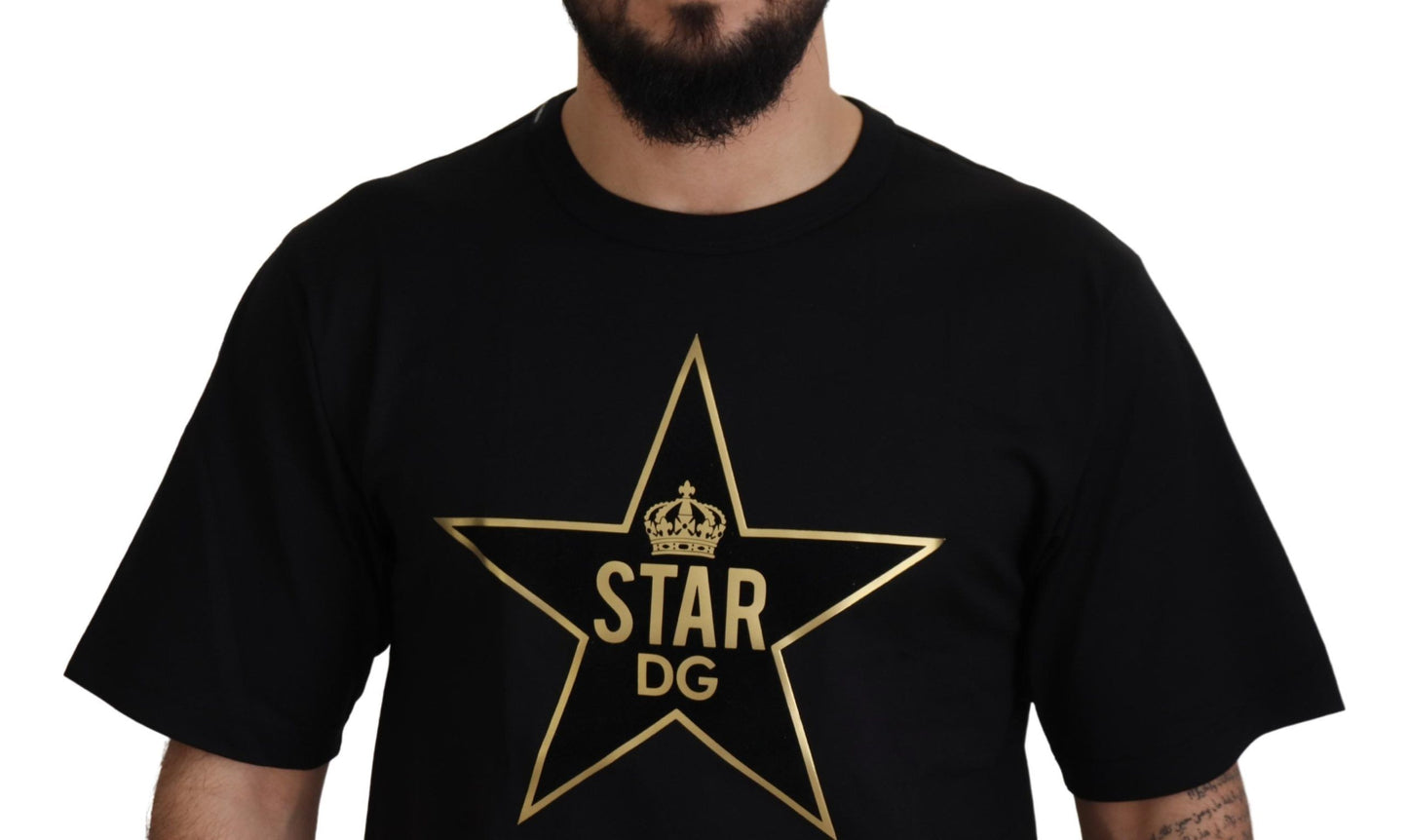Camiseta de cuello redondo con emblema de estrella dorada DG