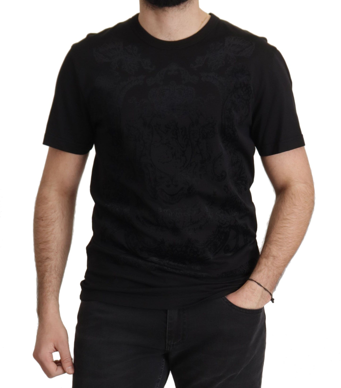 Elegante camiseta negra barroca de cuello redondo