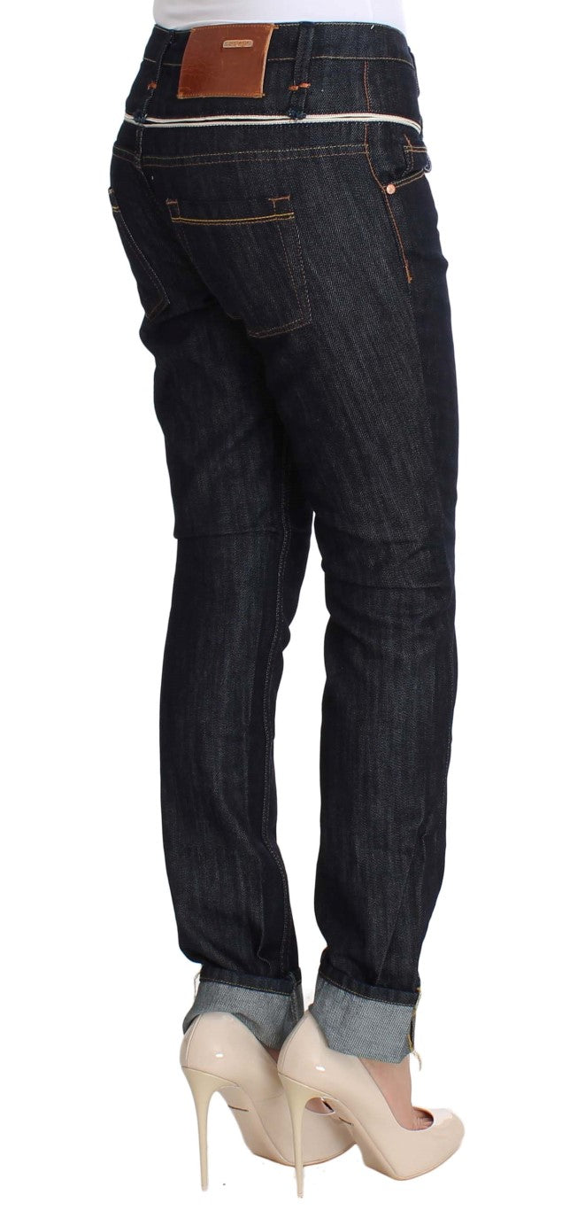 Elegantes jeans azul oscuro de pierna recta