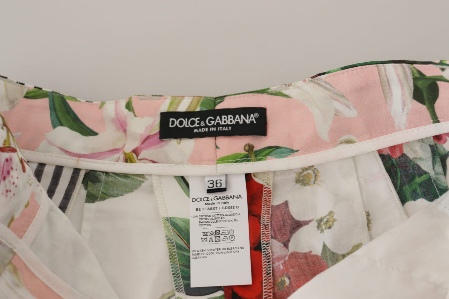 Pantalones cortos de cintura alta con estampado floral
