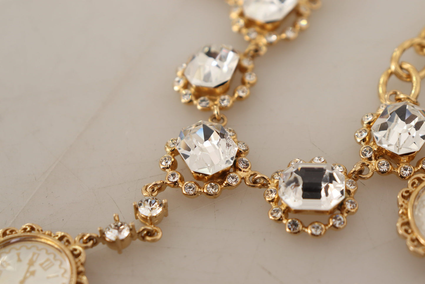 Collar elegante y atemporal