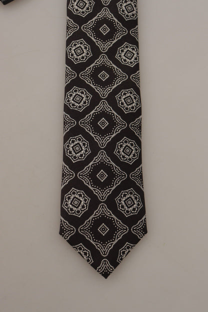 Elegante pajarita geométrica de seda