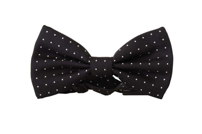 Elegante pajarita de seda negra con lunares