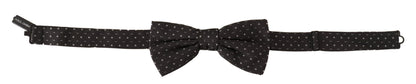 Elegante pajarita de seda con lunares
