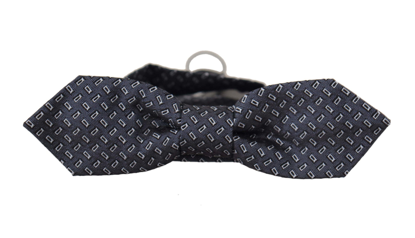Elegante pajarita de seda con lunares