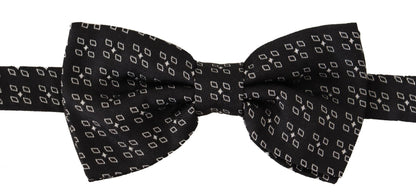Elegante pajarita de seda con lunares