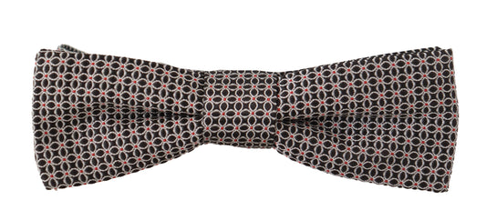 elegante pajarita de seda negra