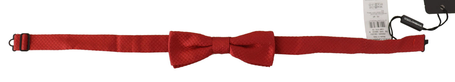elegante pajarita de seda roja