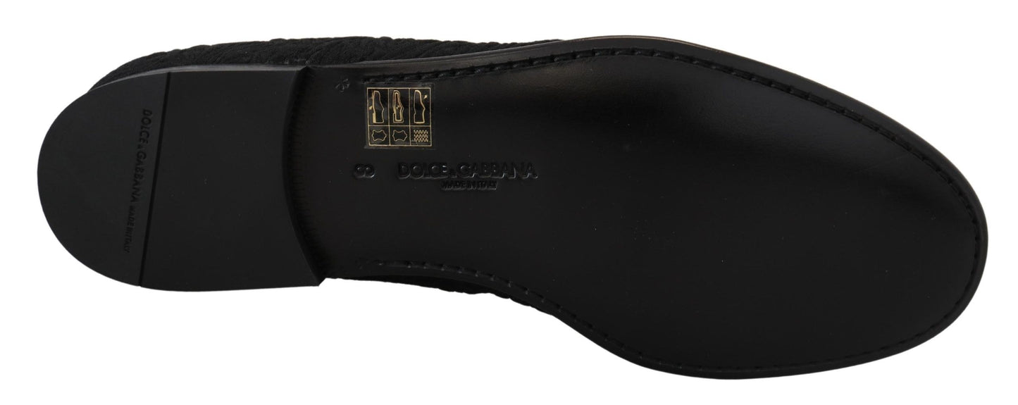 Elegantes mocasines negros de jacquard sin cordones