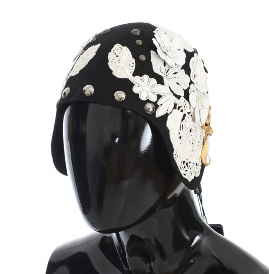 Elegante sombrero cloche de lana con estampado floral negro
