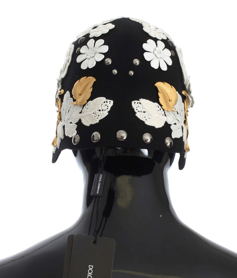 Elegante sombrero cloche de lana con estampado floral negro