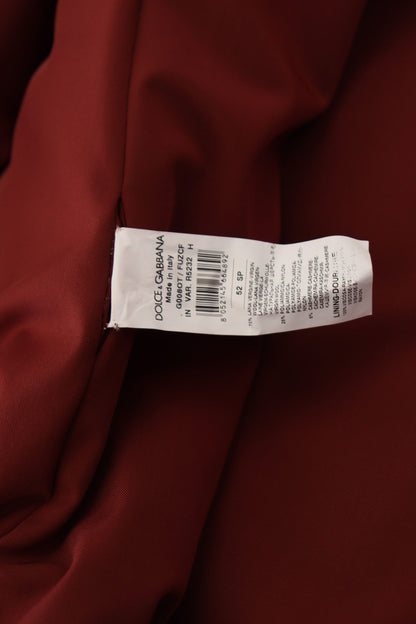 Elegante chaqueta roja cruzada de lana