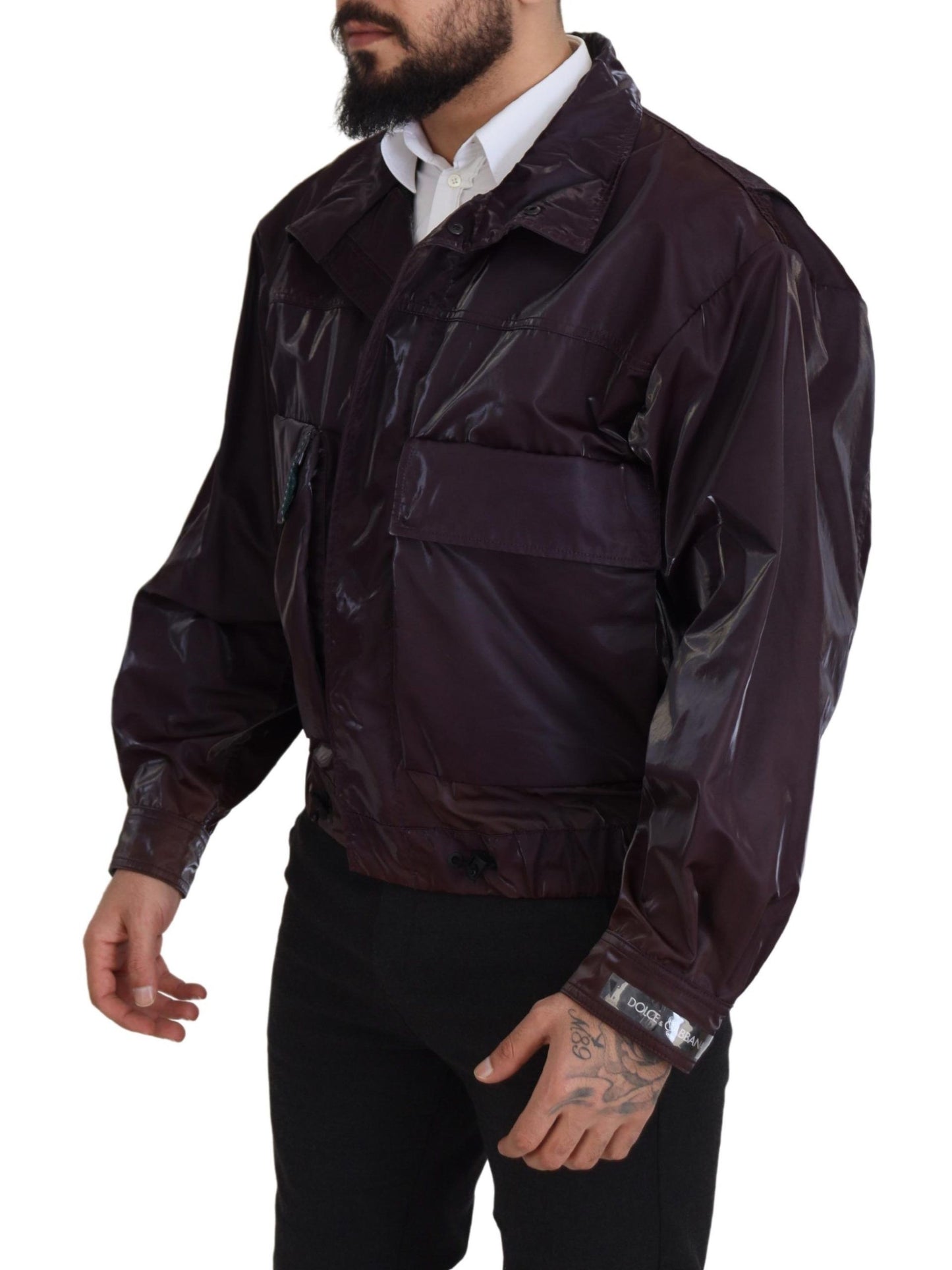 Elegante chaqueta de motociclista morada